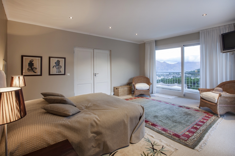 4 Bedroom Property for Sale in Kronenzicht Western Cape